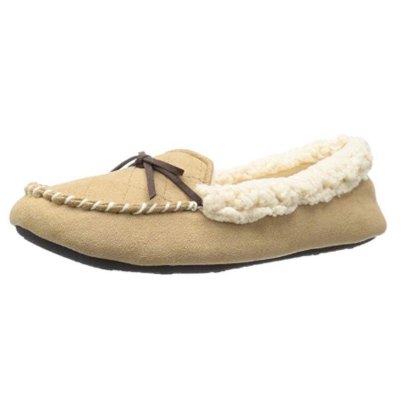 women's dearfoam moccasin slippers